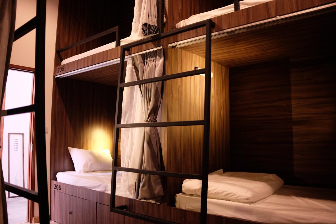Hostel Urby Бангкок Экстерьер фото